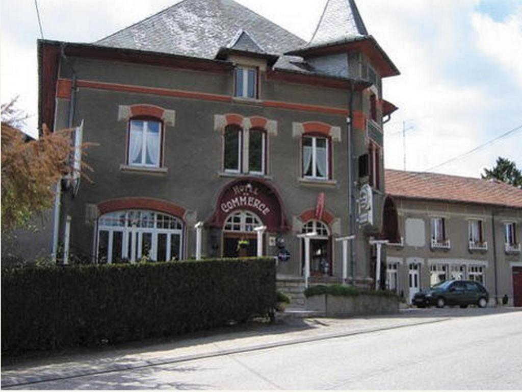 Hotel-Restaurant Du Commerce Aubreville Exterior photo